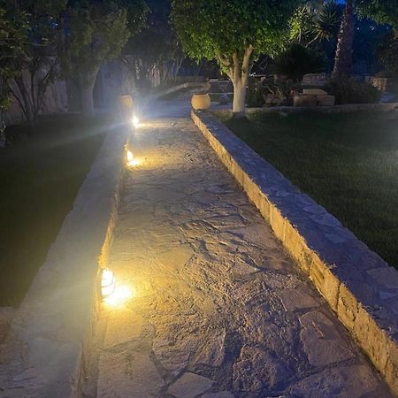 Pistachio Guesthouse, Παραδοσιακός Ξενώνας Vathí Exterior foto