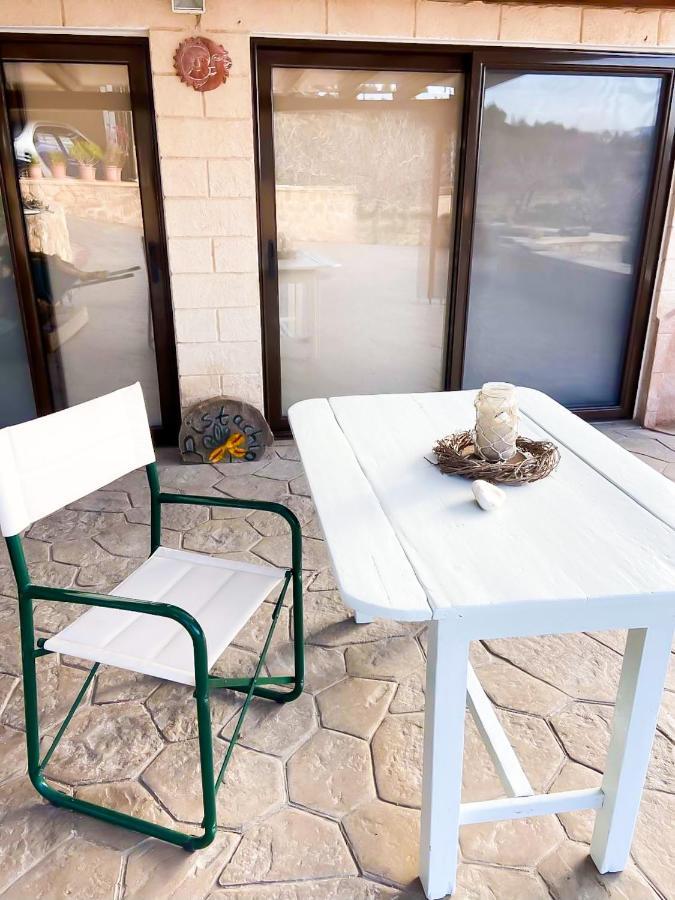 Pistachio Guesthouse, Παραδοσιακός Ξενώνας Vathí Exterior foto